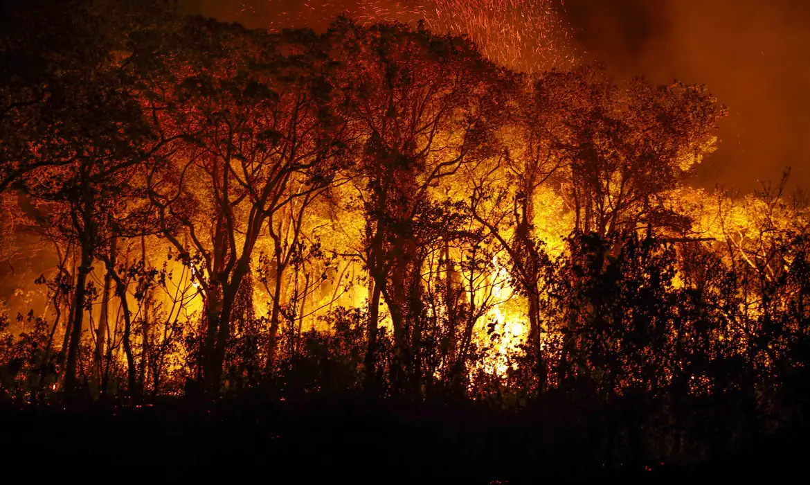 Incêndios agravam problemas respiratórios de indígenas em MT