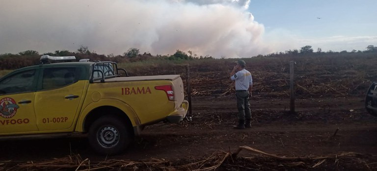 Fazendeiro de MT é multado em R$ 50 mi por incêndio no Pantanal